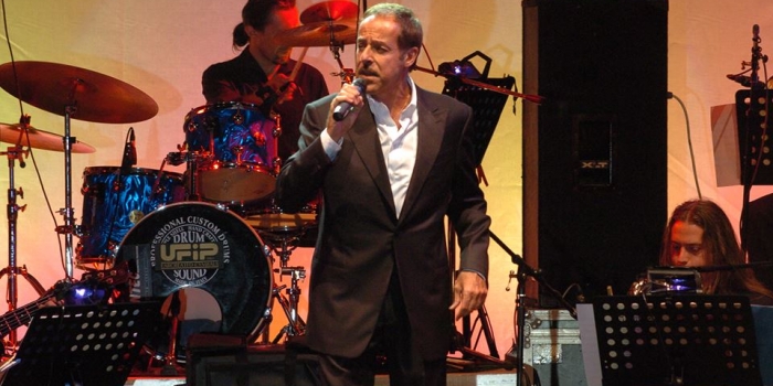 ‘Sing and Swing  Jazz Company’. Massimo Lopez interpreta i classici dello swing